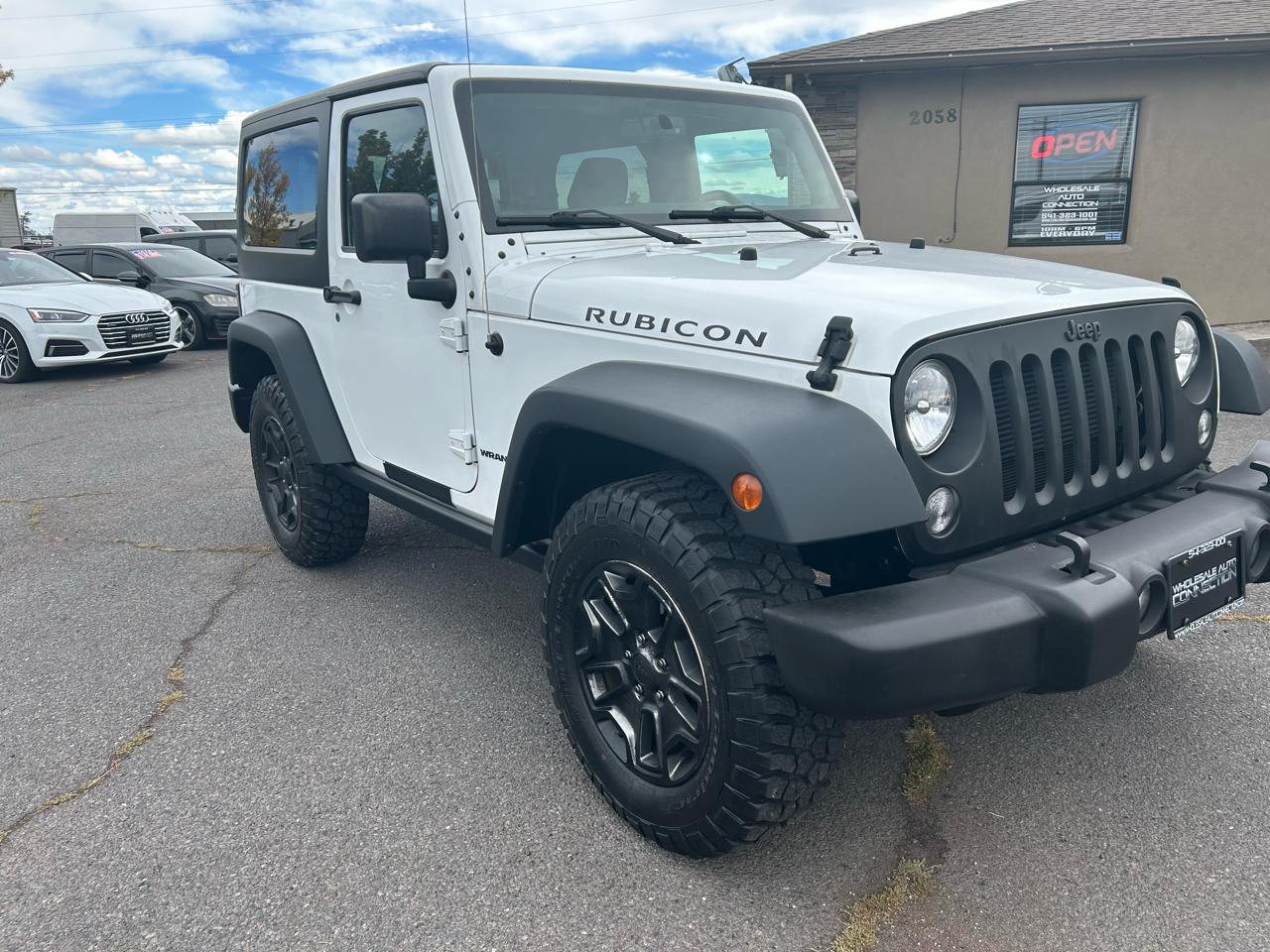 2016 Jeep Wrangler Rubicon photo 2