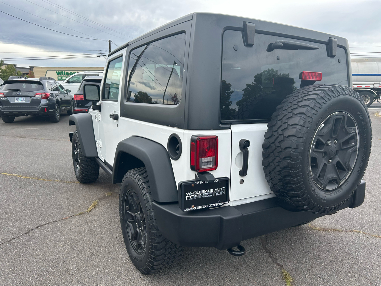 2016 Jeep Wrangler Rubicon photo 6