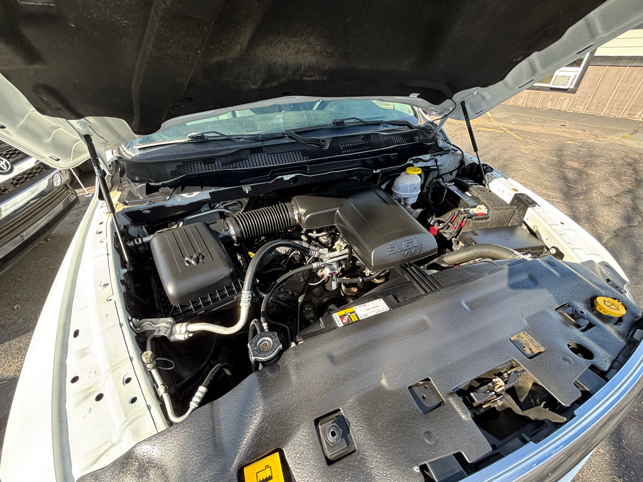 RAM 1500 Classic Tradesman Regular Cab LWB 4WD 2023 RAM 1500 Classic Tradesman Regular Cab LWB 4WD 2023