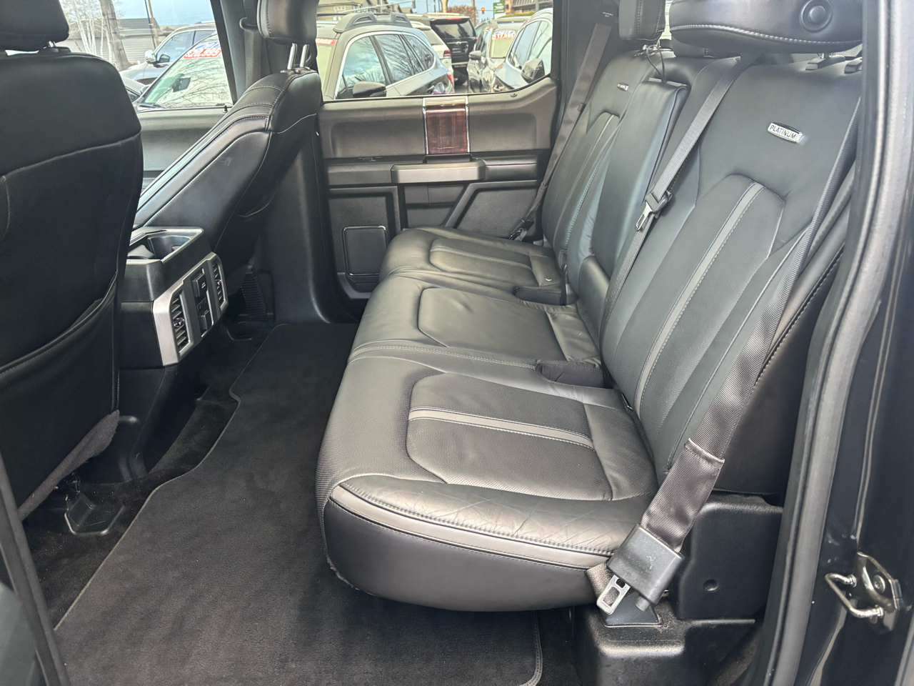 Ford F-150 4WD SuperCrew 145" Platinum 2015