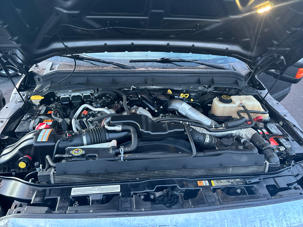 Ford F-250 HD Crew Cab 4dr 152.2" WB 4WD 2016