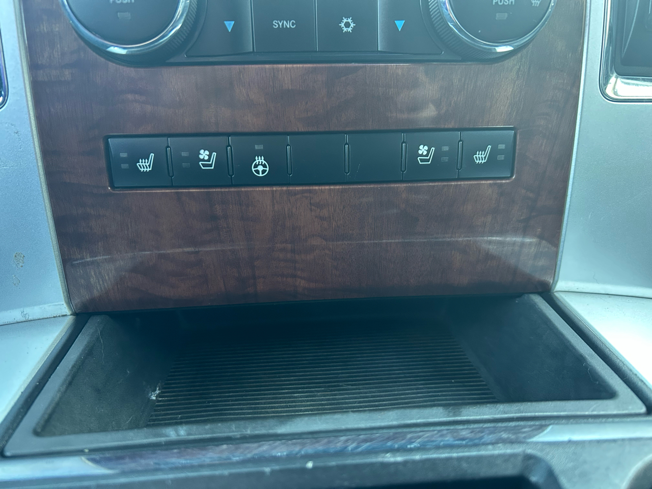 RAM 2500 Laramie Crew Cab SWB 4WD 2012