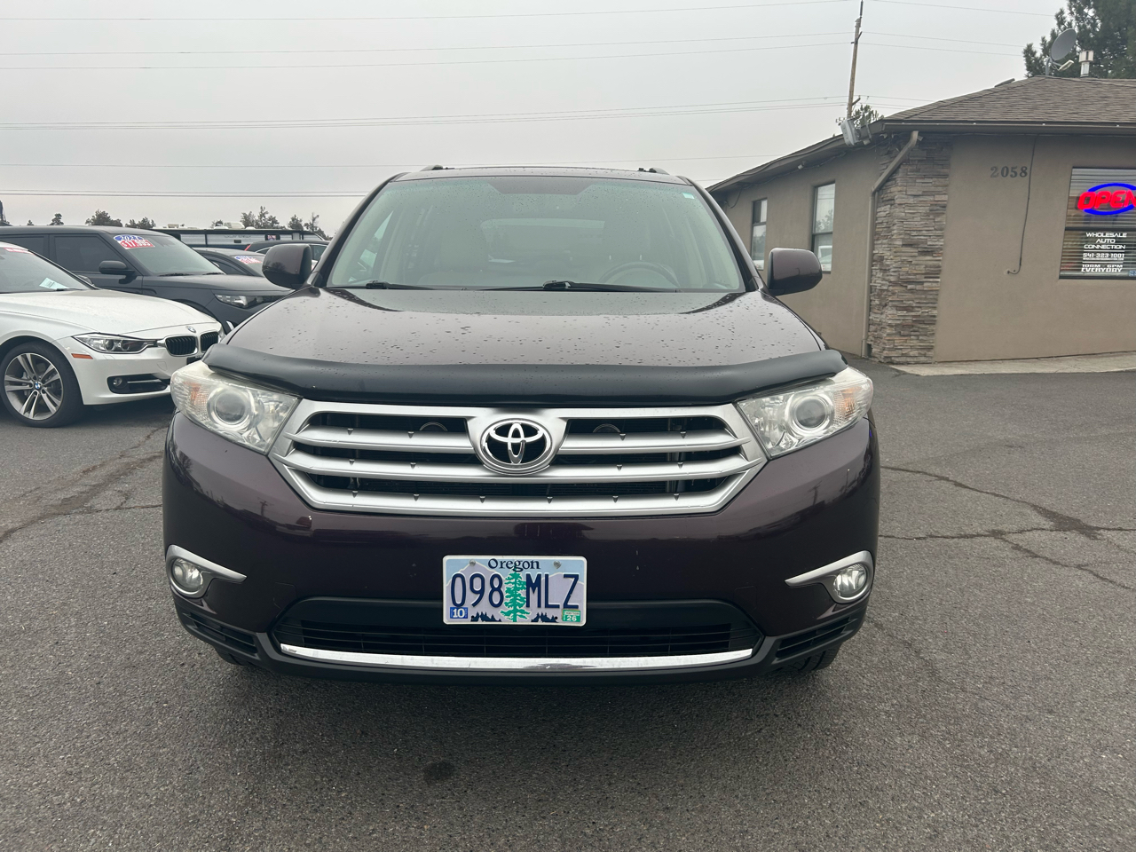 Toyota Highlander Base 4WD 2012