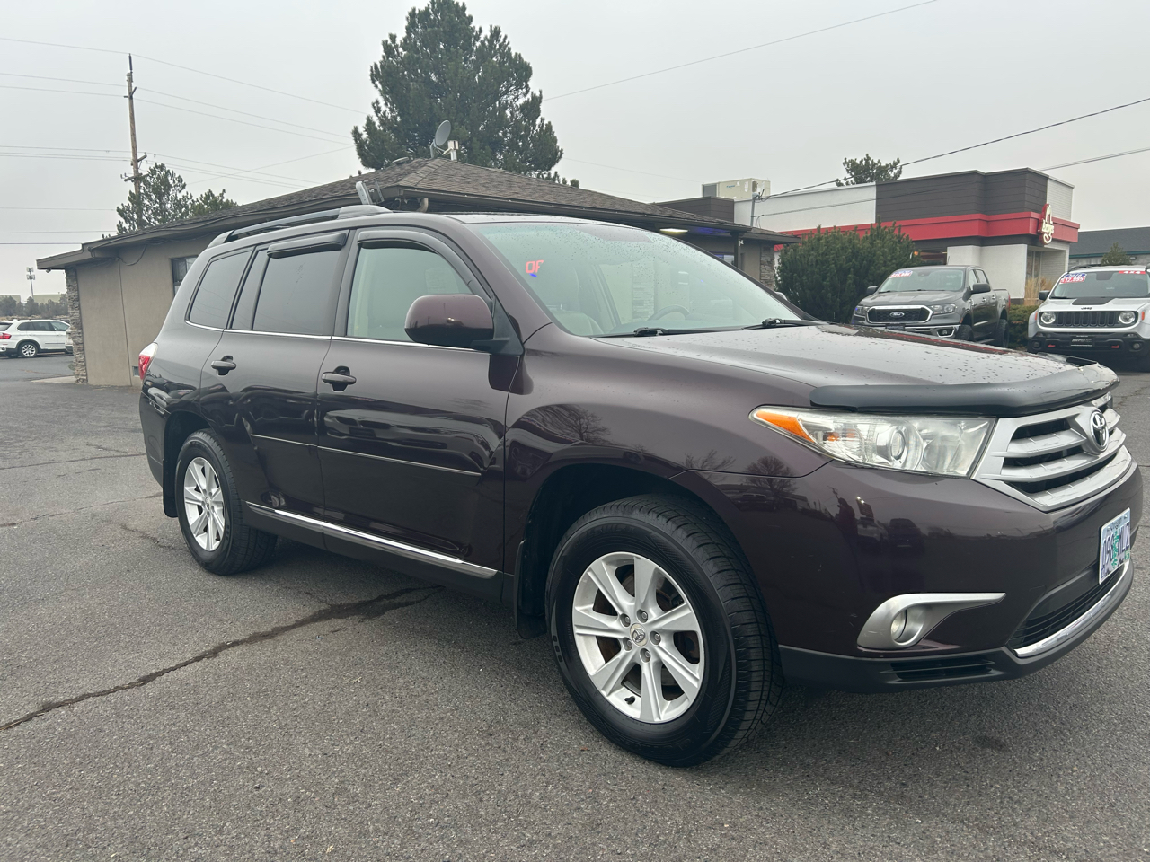 Toyota Highlander Base 4WD 2012