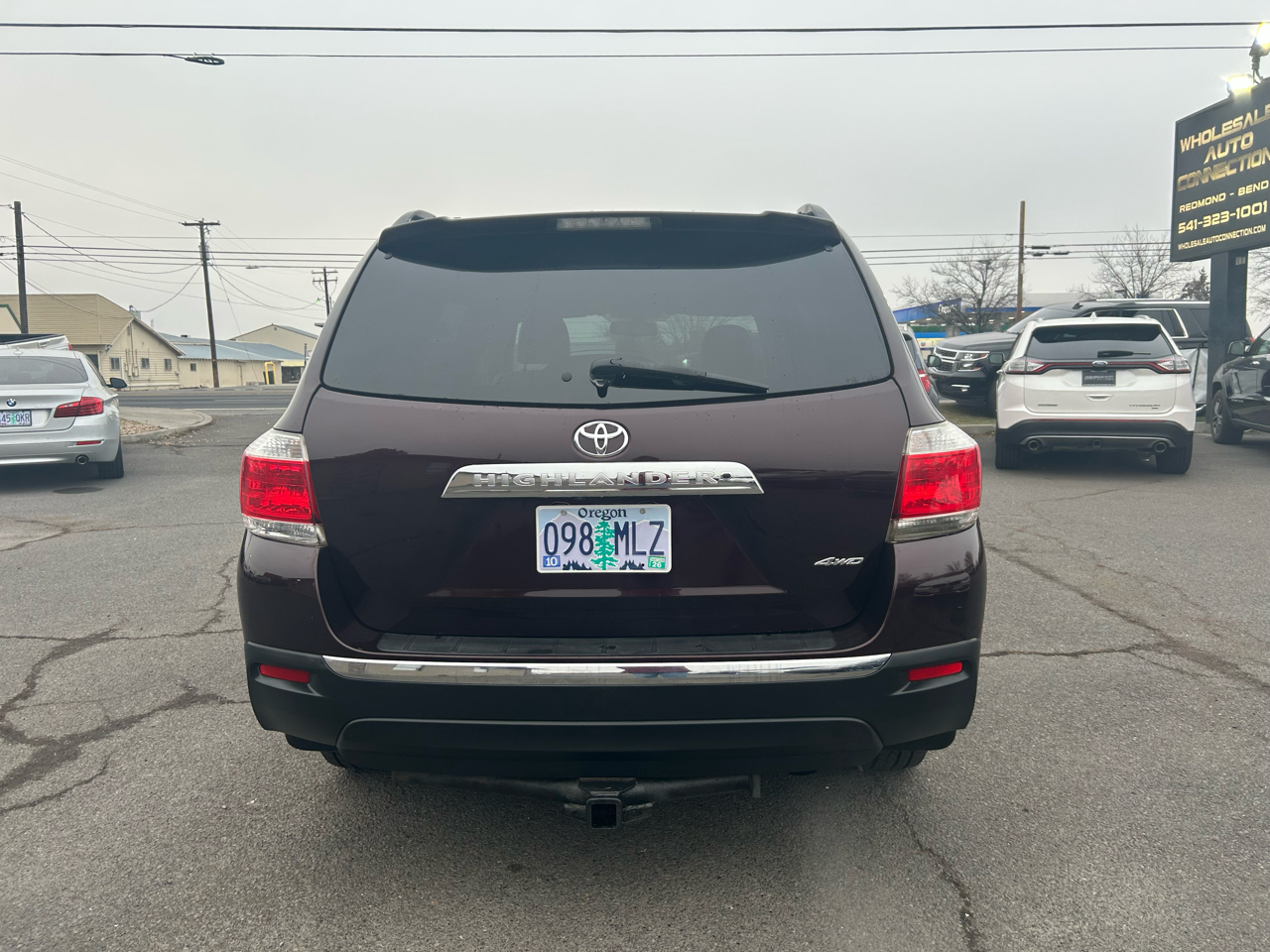Toyota Highlander Base 4WD 2012