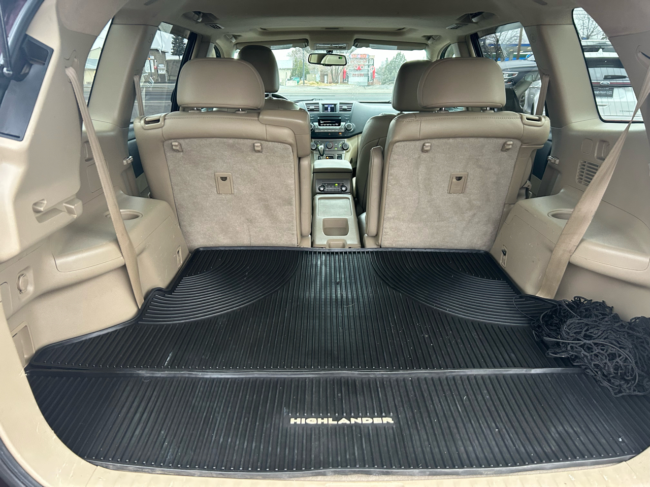 Toyota Highlander Base 4WD 2012
