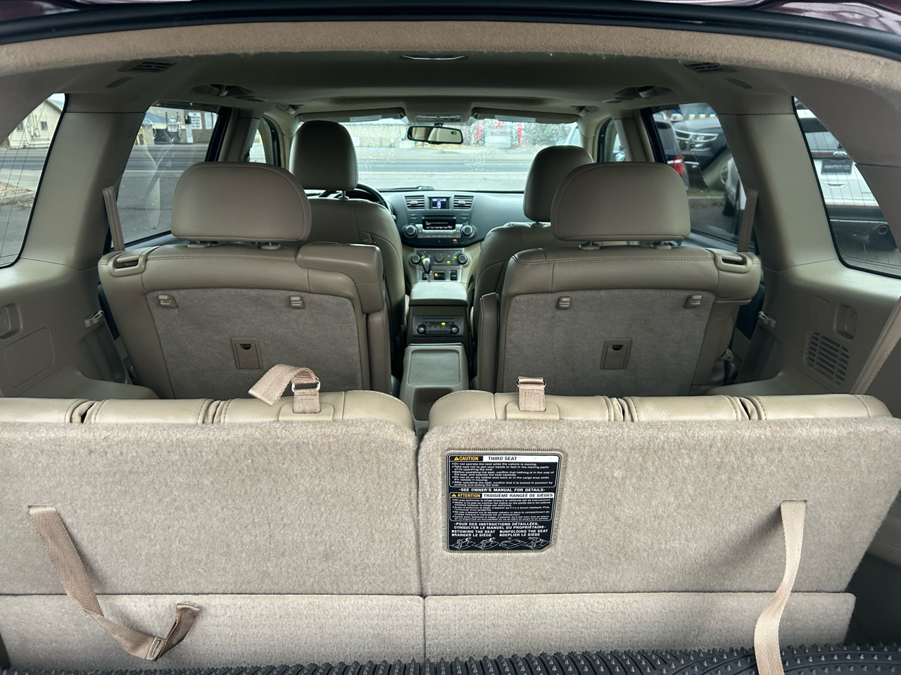 Toyota Highlander Base 4WD 2012