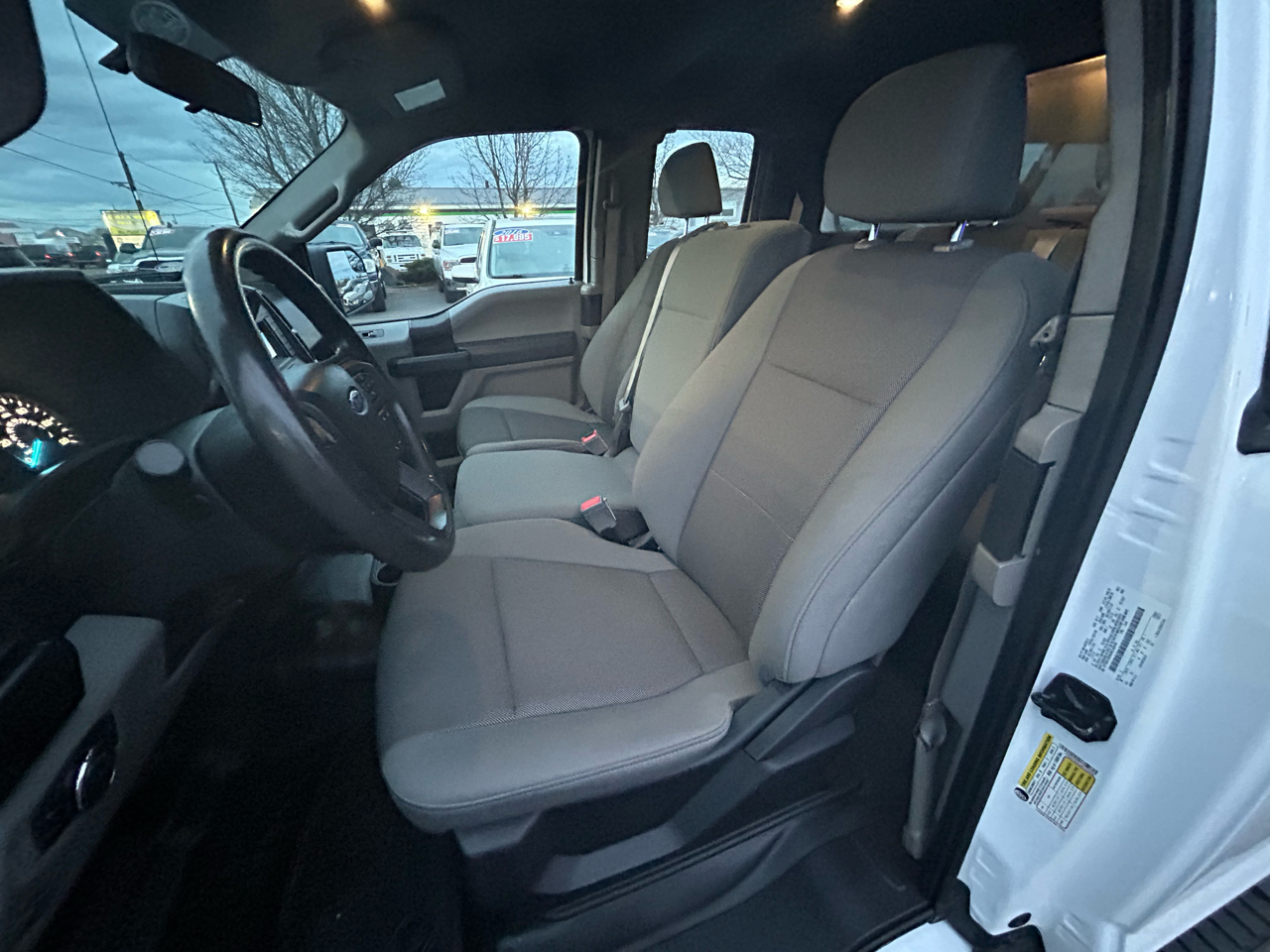 Ford F-150 4WD SuperCab 163" XL 2018