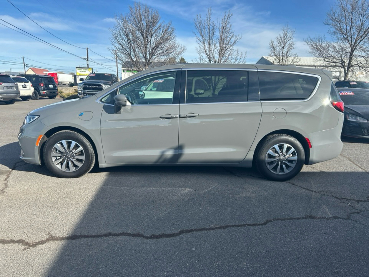 Chrysler Pacifica Hybrid Touring L 2022