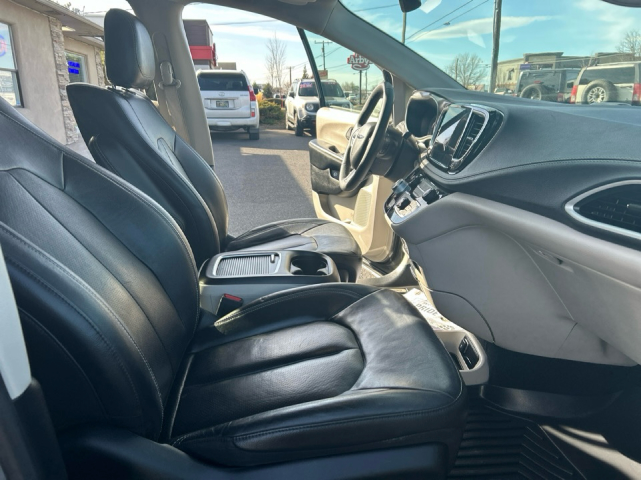 Chrysler Pacifica Hybrid Touring L 2022