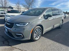 2022 Chrysler Pacifica Hybrid 