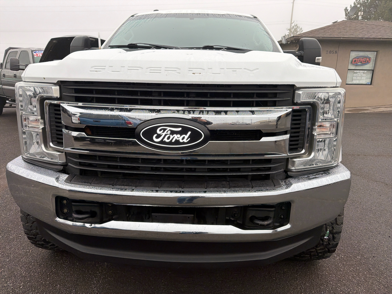 Ford F-250 SD XLT Crew Cab 4WD 2018