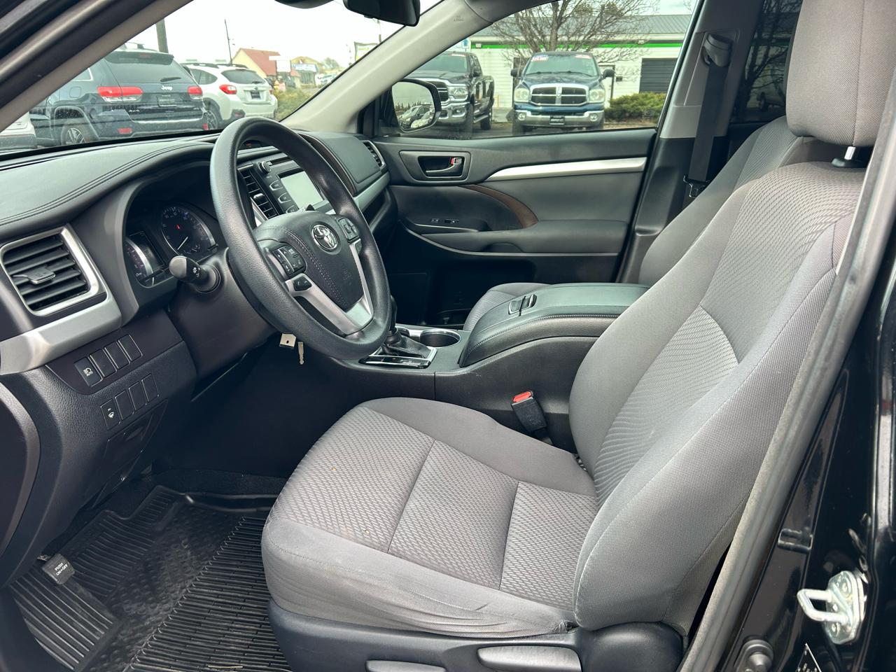 Toyota Highlander LE Plus AWD V6 2018