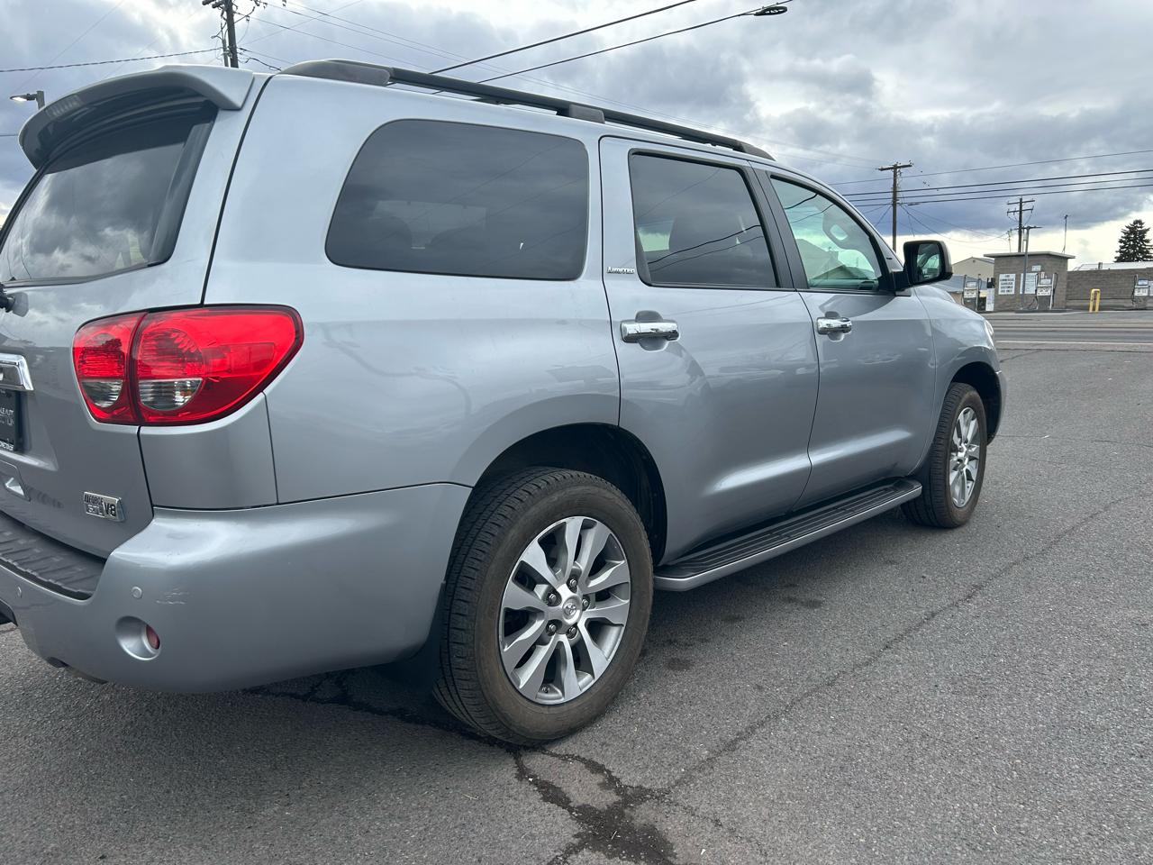 Toyota Sequoia Limited 4WD 2017