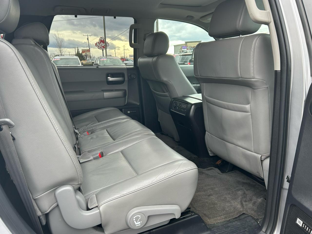 Toyota Sequoia Limited 4WD 2017