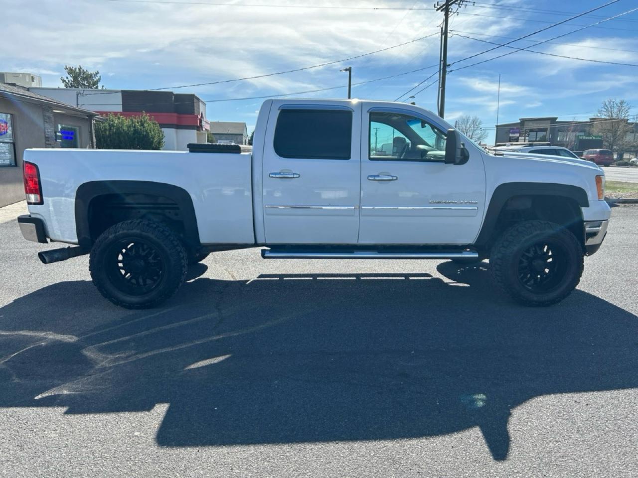 GMC Sierra 2500HD Denali Crew Cab 4WD 2011