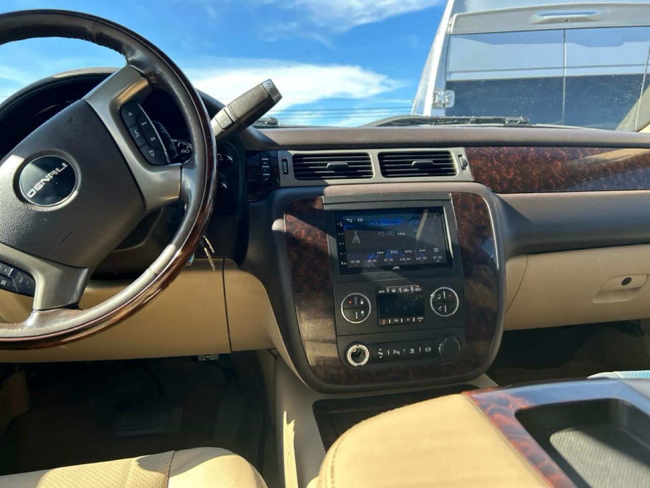 GMC Sierra 2500HD Denali Crew Cab 4WD 2011