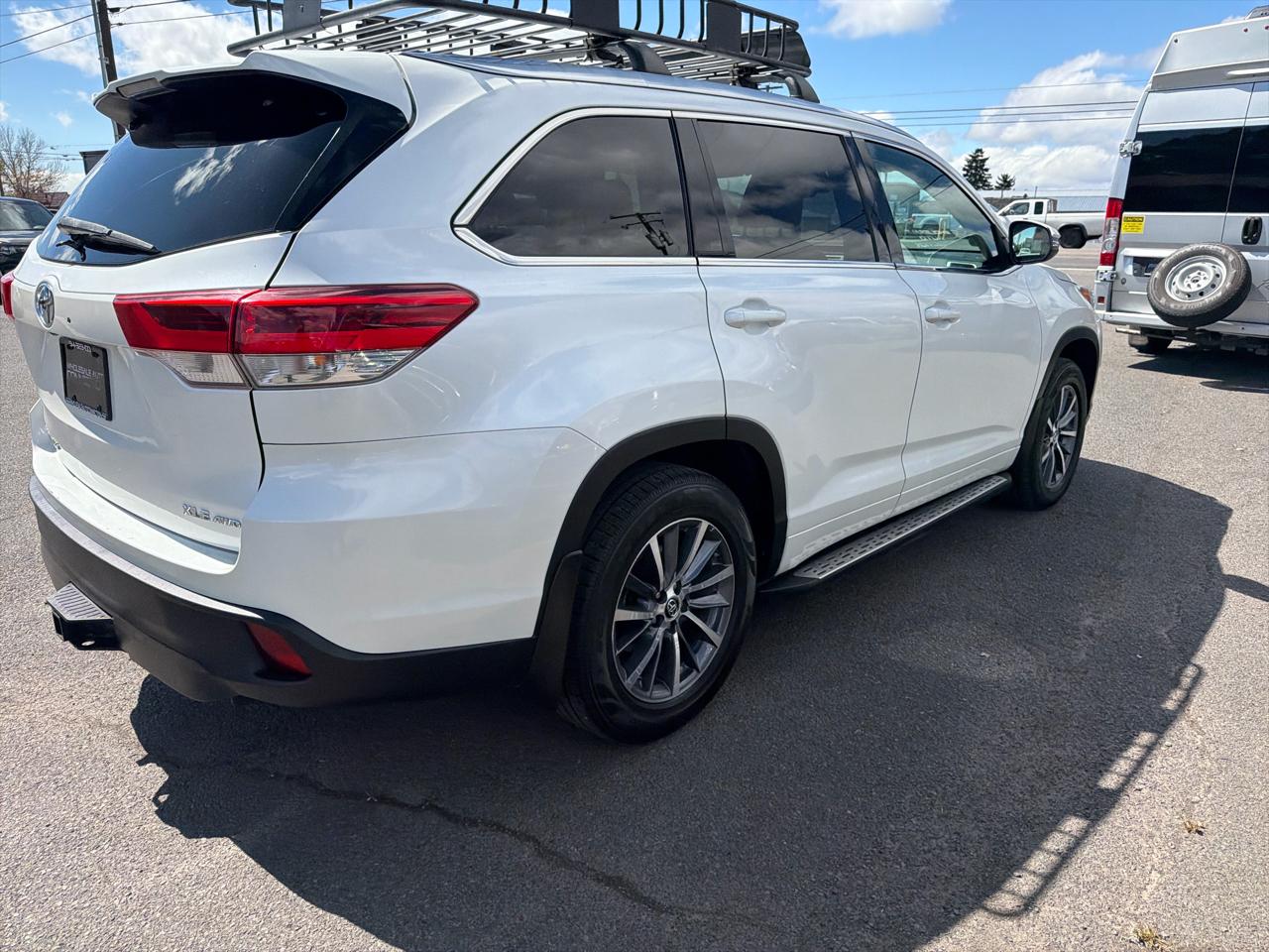 Toyota Highlander SE AWD V6 2018