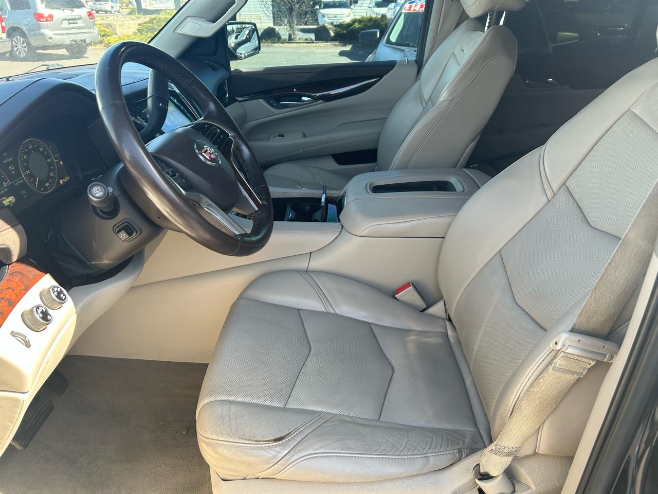 Cadillac Escalade Premium 4WD 2015