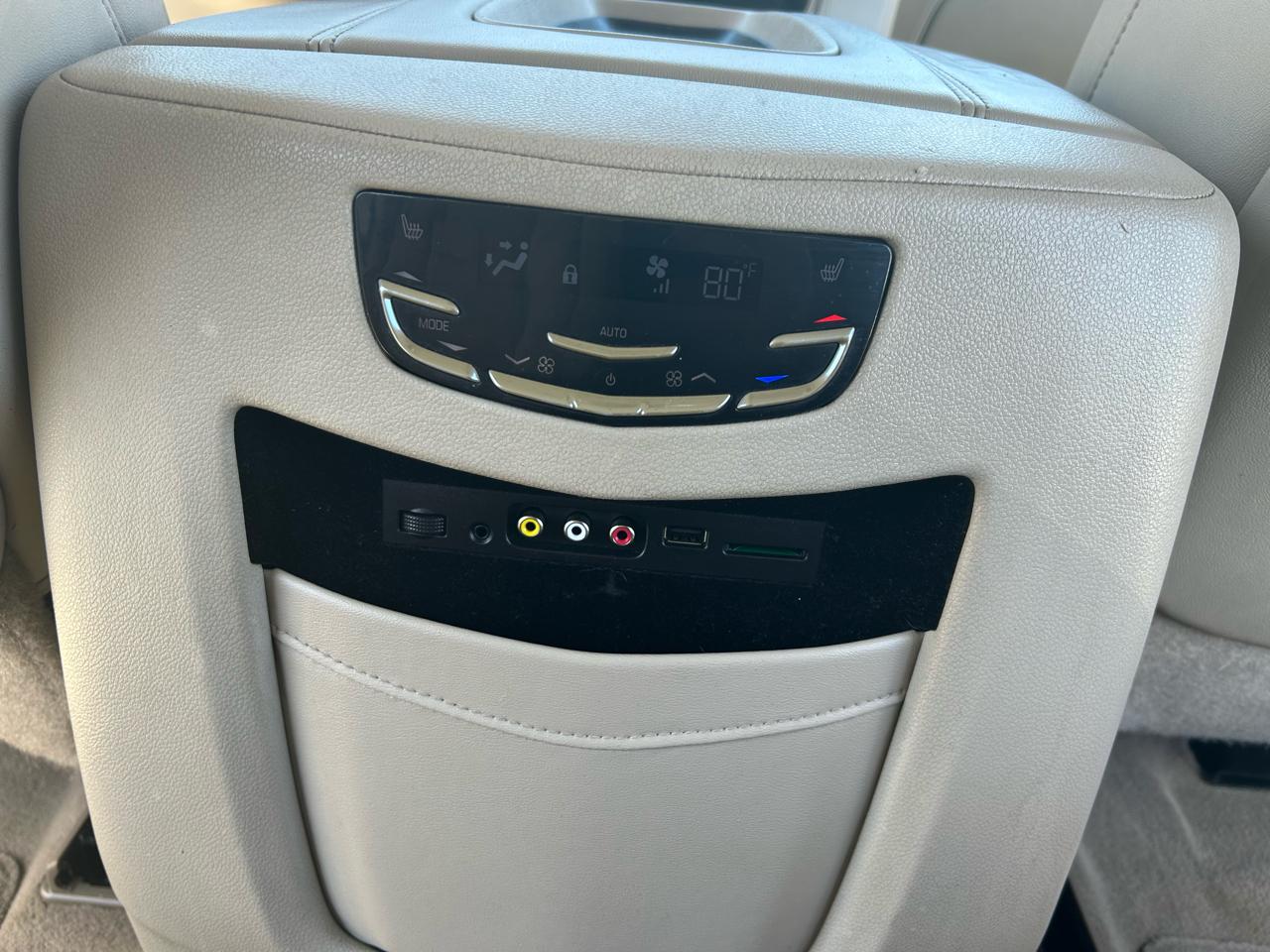 Cadillac Escalade Premium 4WD 2015