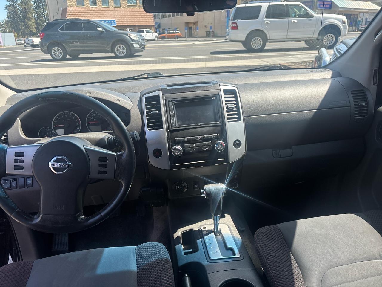 Nissan Frontier PRO-4X King Cab 4WD 2010