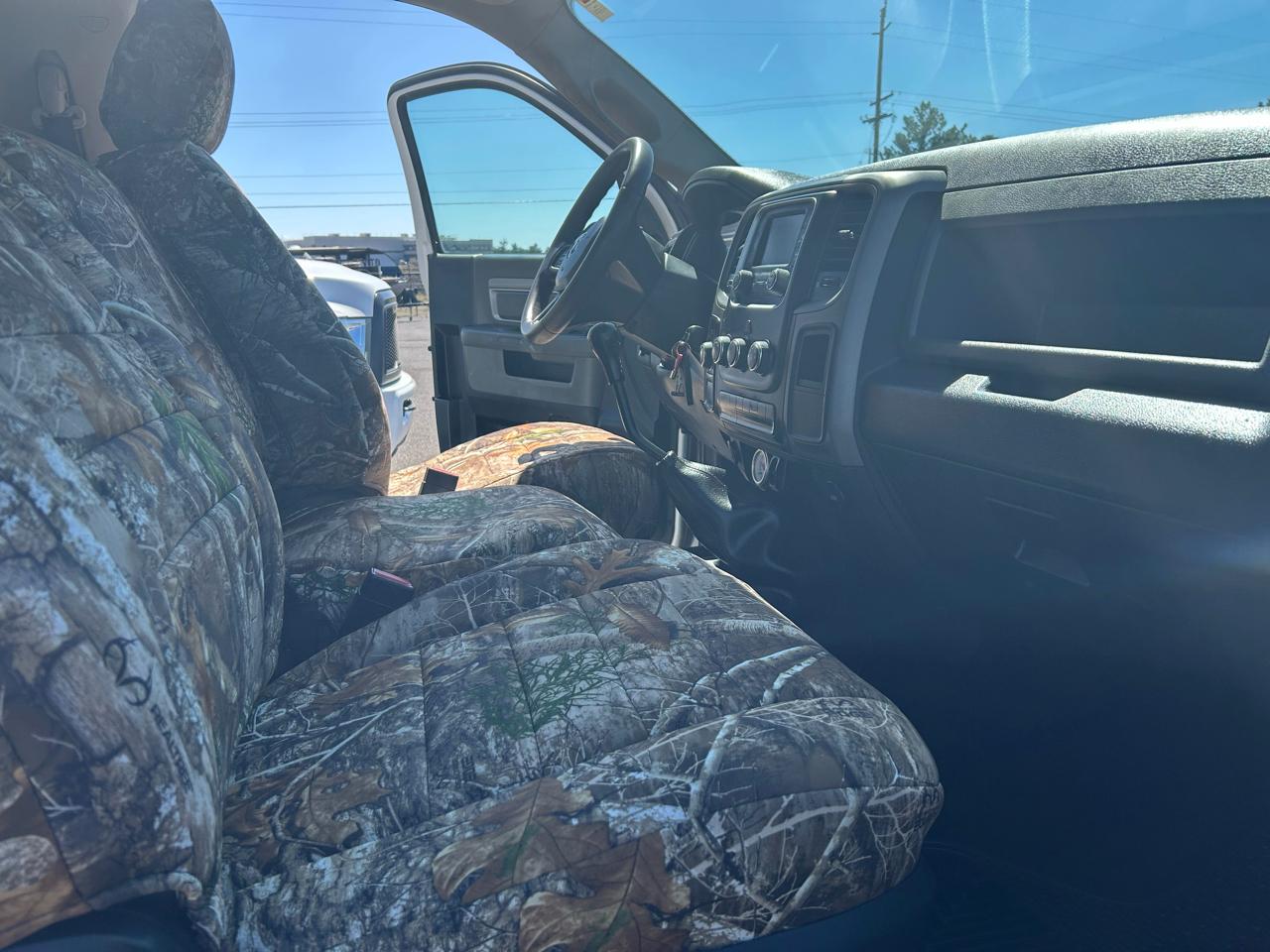 RAM 2500 ST 4WD 2014