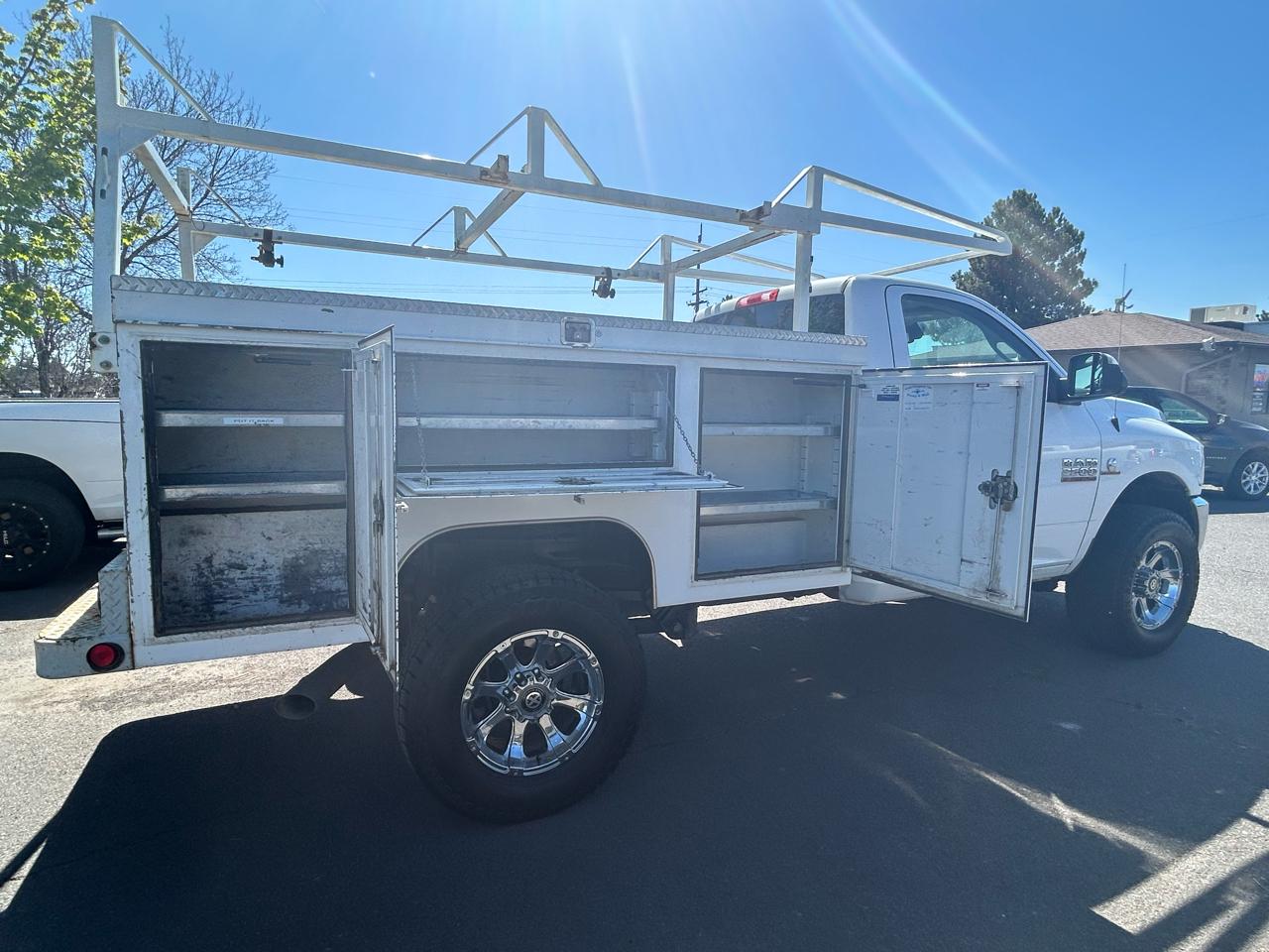 RAM 2500 ST 4WD 2014