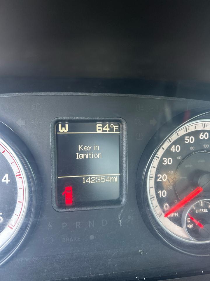 RAM 2500 ST 4WD 2014