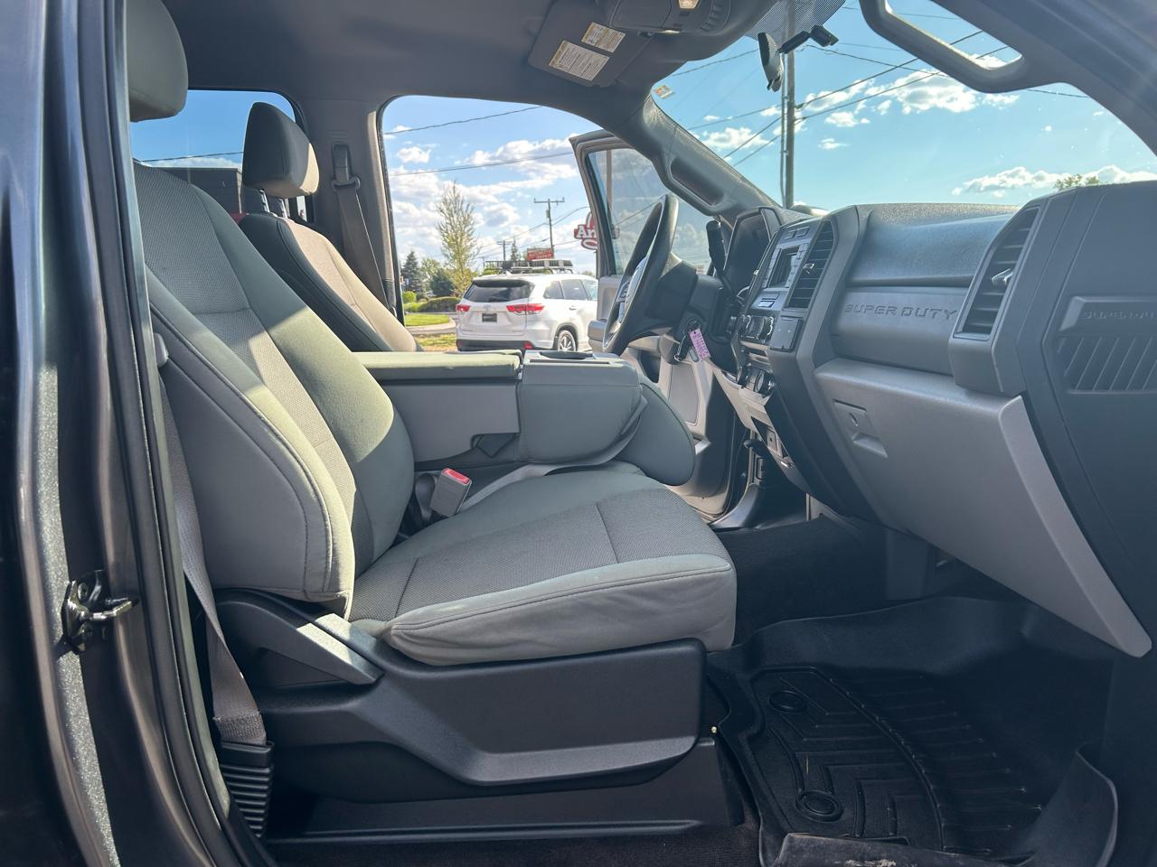 Ford F-250 SD XL Crew Cab Long Bed 4WD 2018