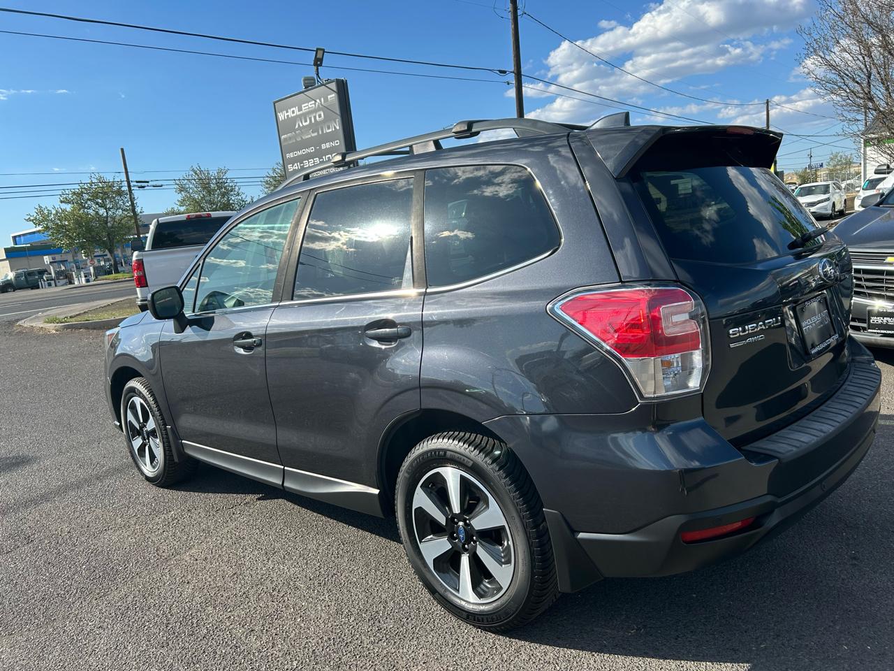 Subaru Forester 2.5i Limited w/EyeSight Pkg 2017