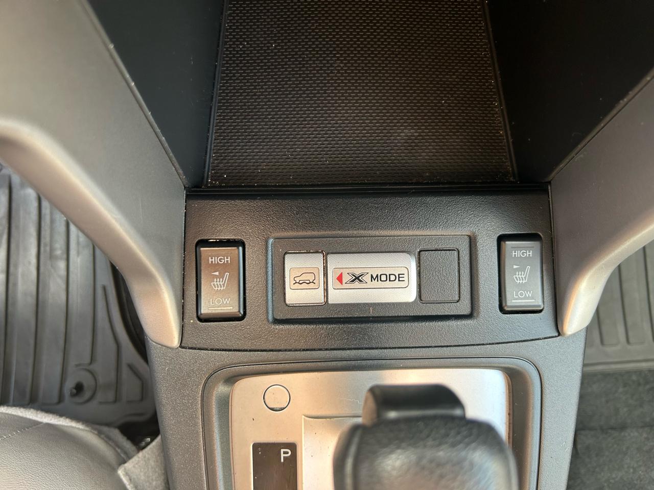 Subaru Forester 2.5i Limited w/EyeSight Pkg 2017