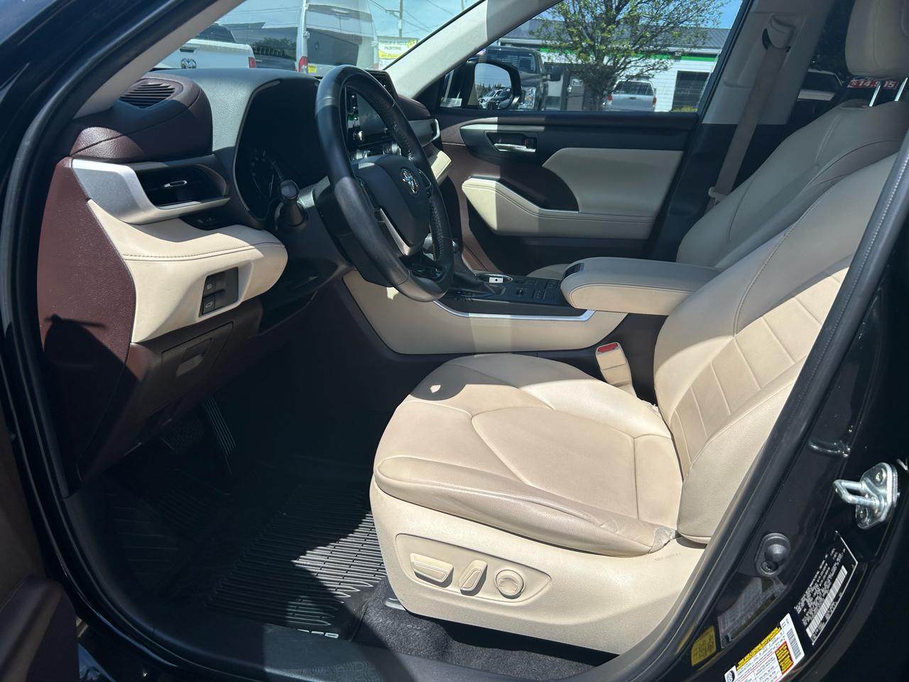Toyota Highlander XLE Nav AWD V6 2020