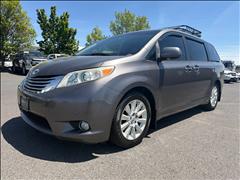 2011 Toyota Sienna 