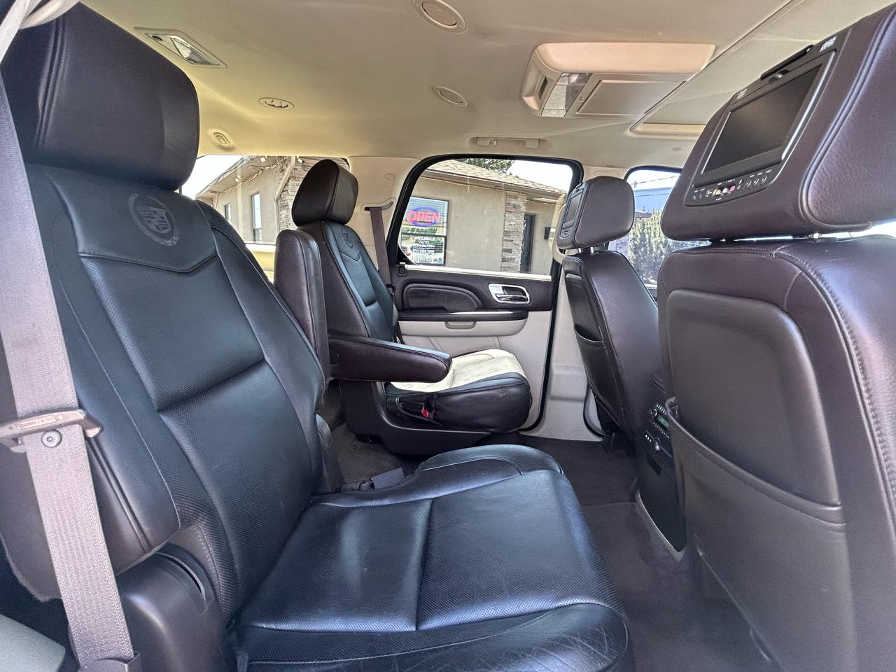 Cadillac Escalade Platinum AWD 2014