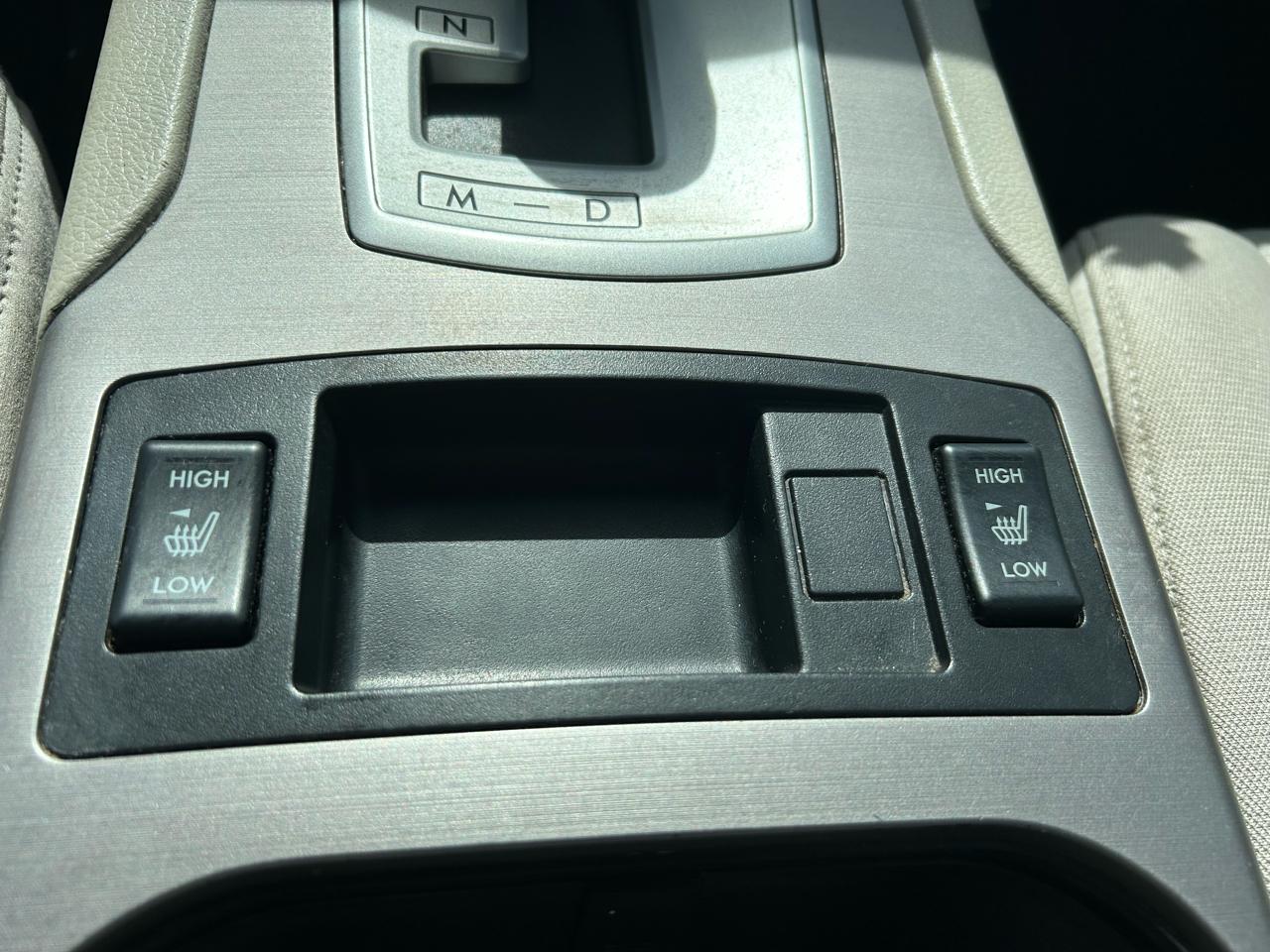 Subaru Legacy 2.5i Premium 2014