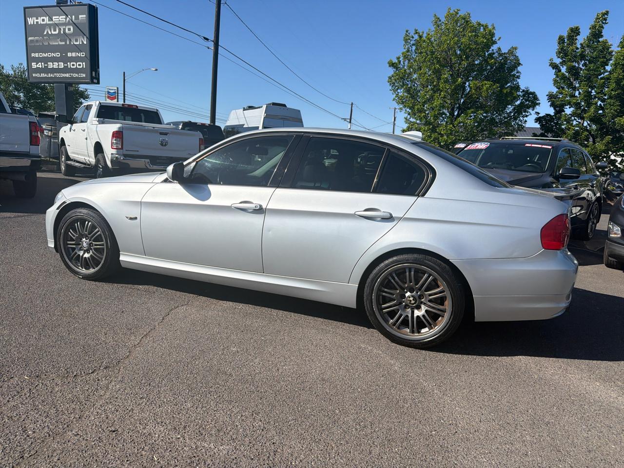 BMW 3-Series 335i xDrive 2010