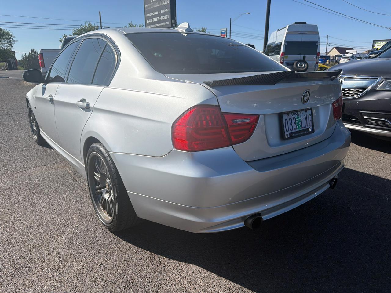 BMW 3-Series 335i xDrive 2010