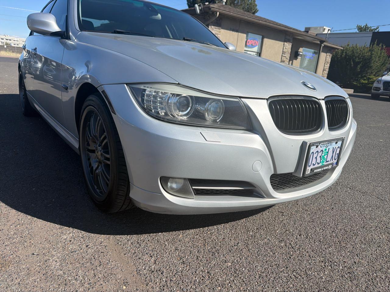 BMW 3-Series 335i xDrive 2010