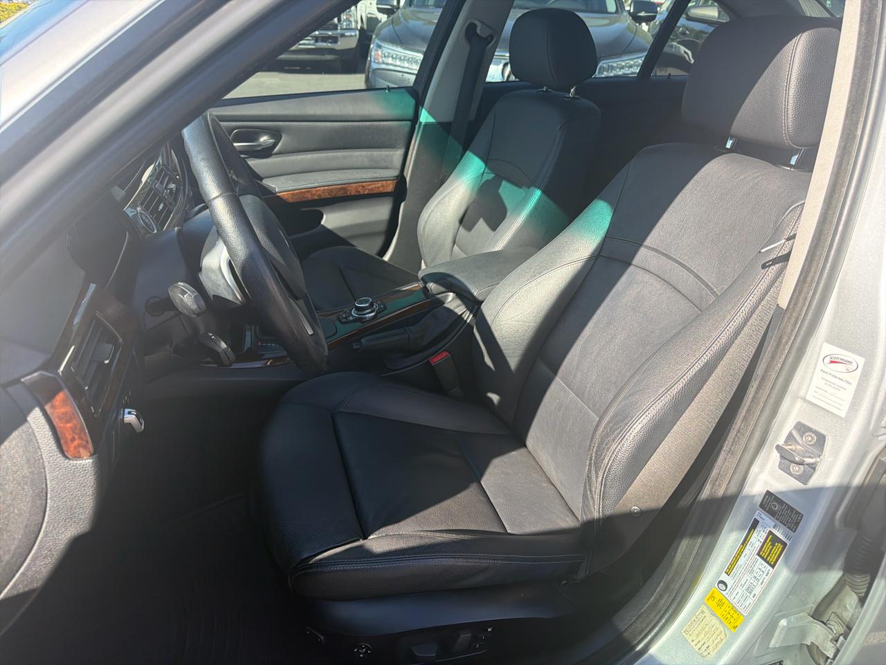 BMW 3-Series 335i xDrive 2010
