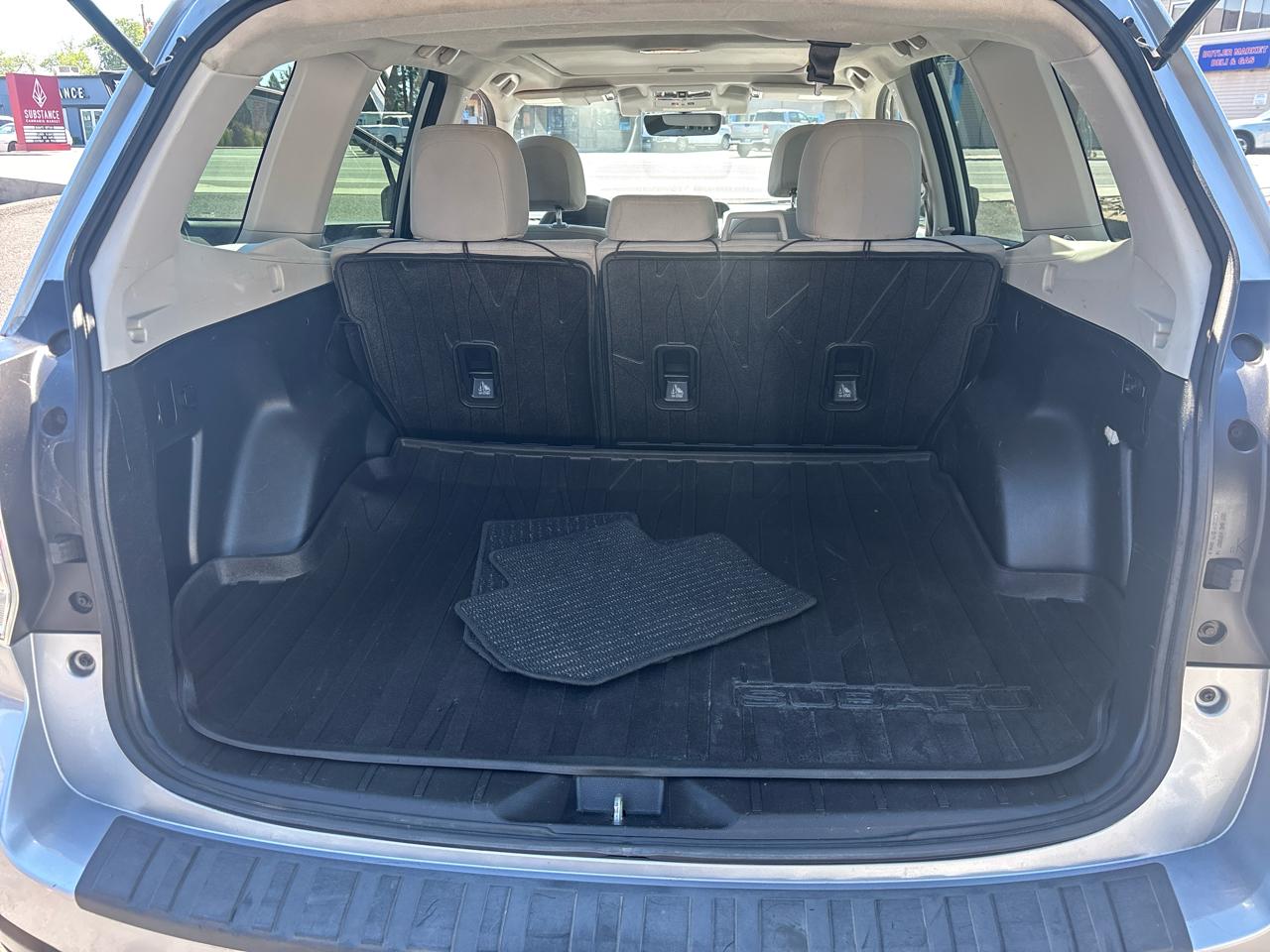Subaru Forester 2.5i Premium PZEV CVT 2017
