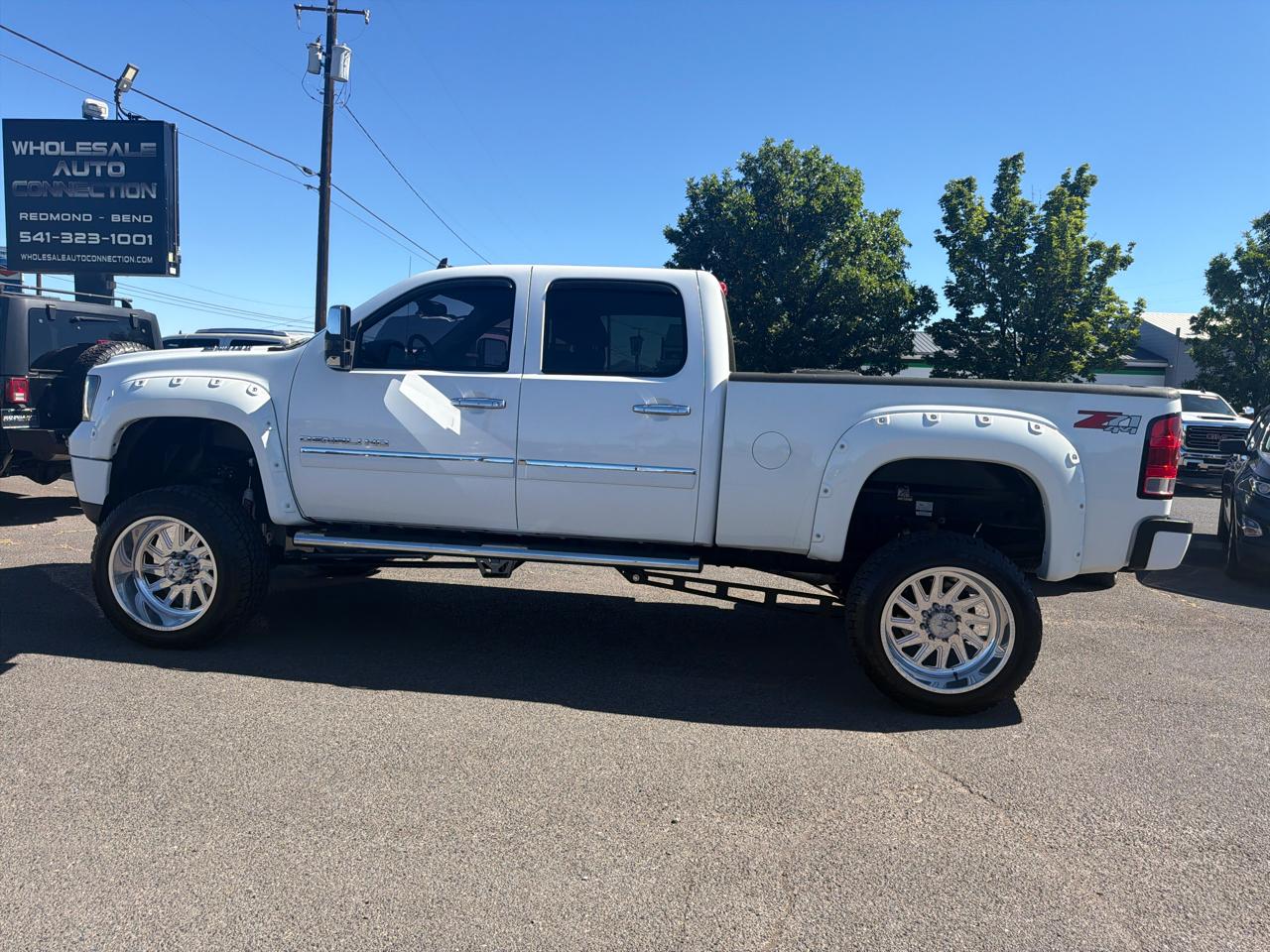 GMC Sierra 2500HD Denali Crew Cab 4WD 2012