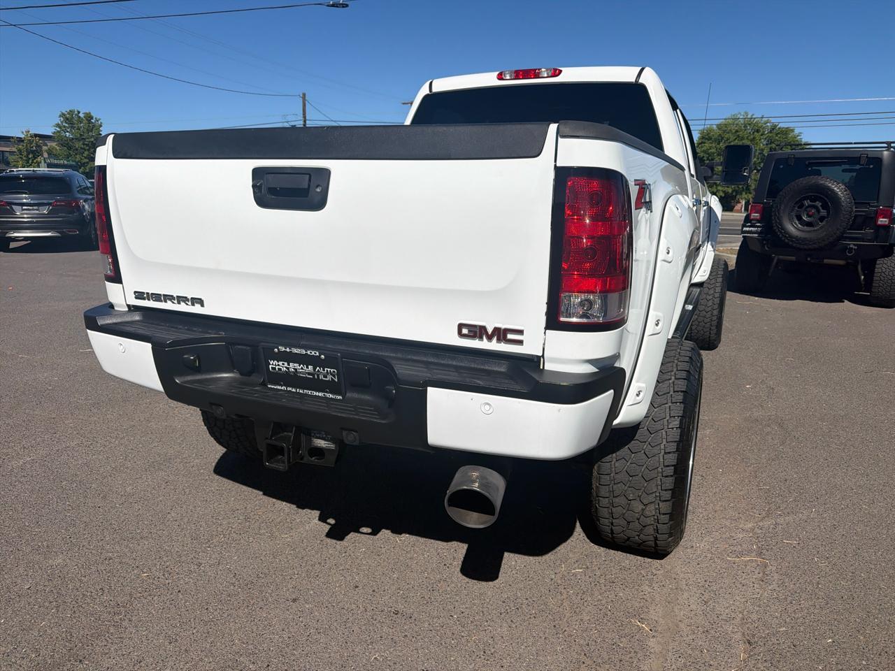 GMC Sierra 2500HD Denali Crew Cab 4WD 2012