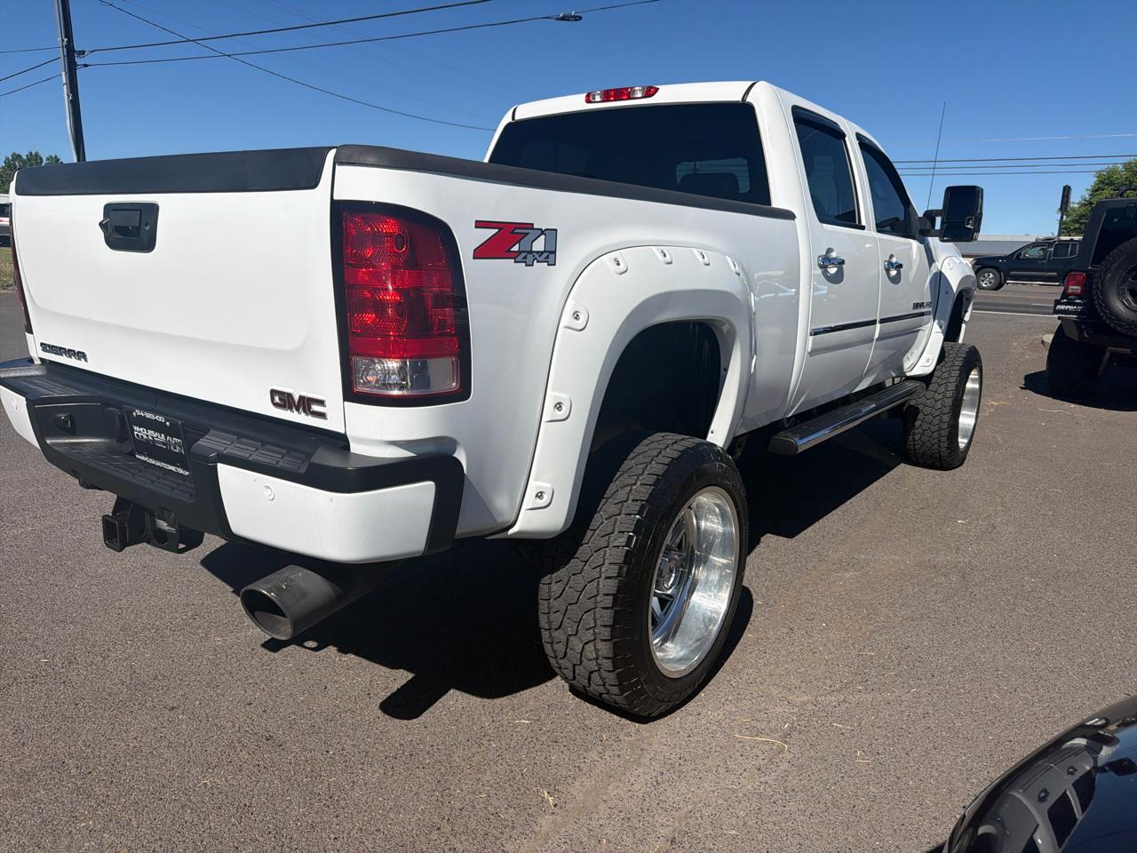 GMC Sierra 2500HD Denali Crew Cab 4WD 2012