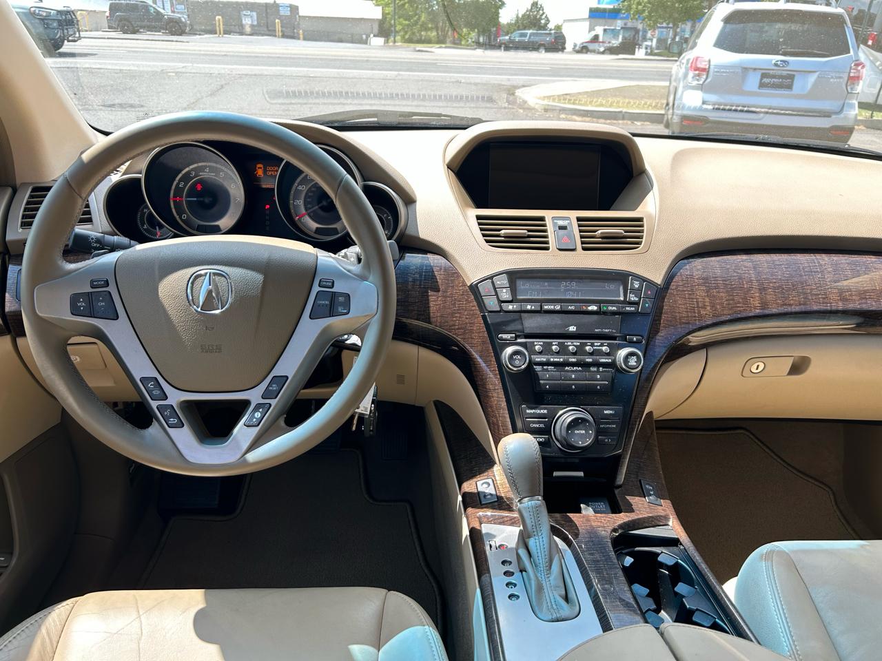 Acura MDX 6-Spd AT w/Tech Package 2011