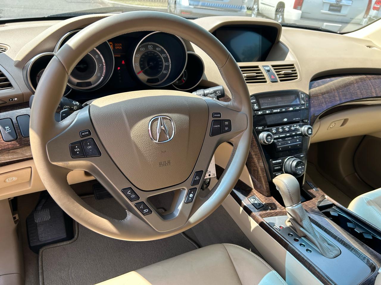 Acura MDX 6-Spd AT w/Tech Package 2011