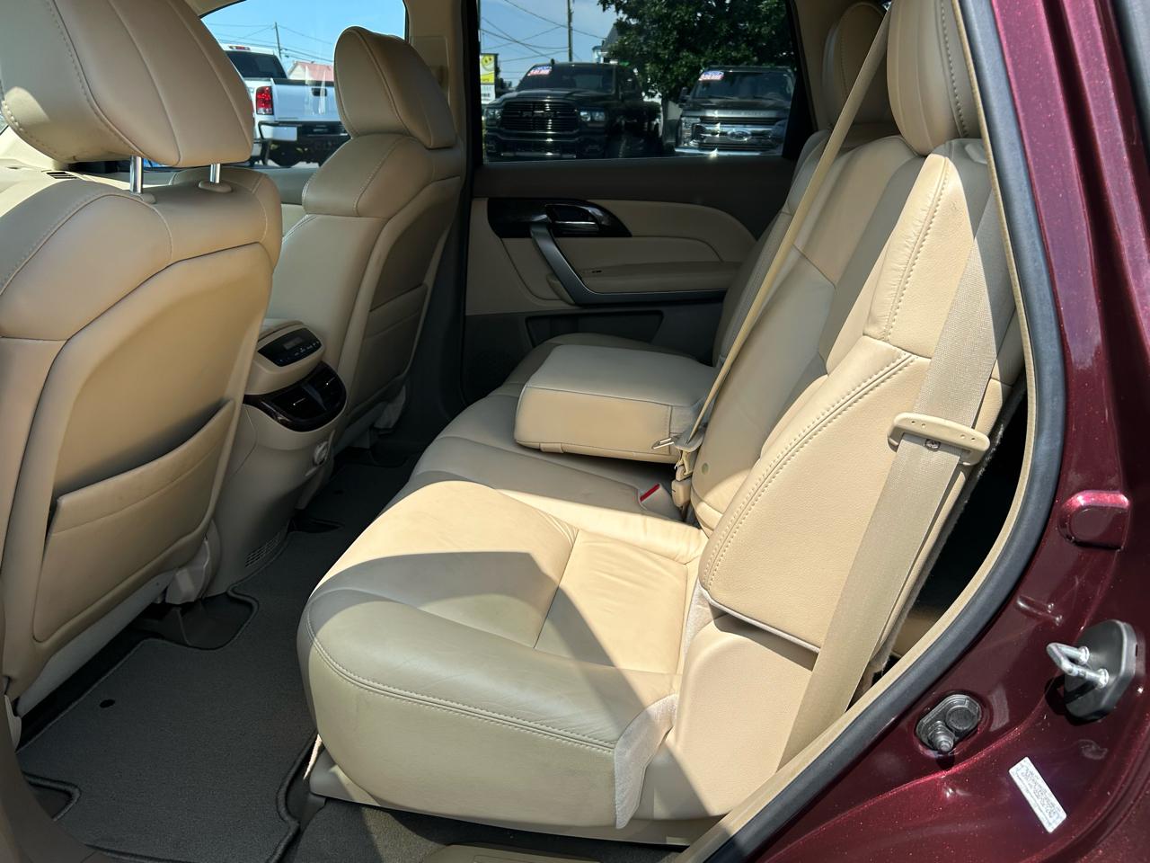 Acura MDX 6-Spd AT w/Tech Package 2011