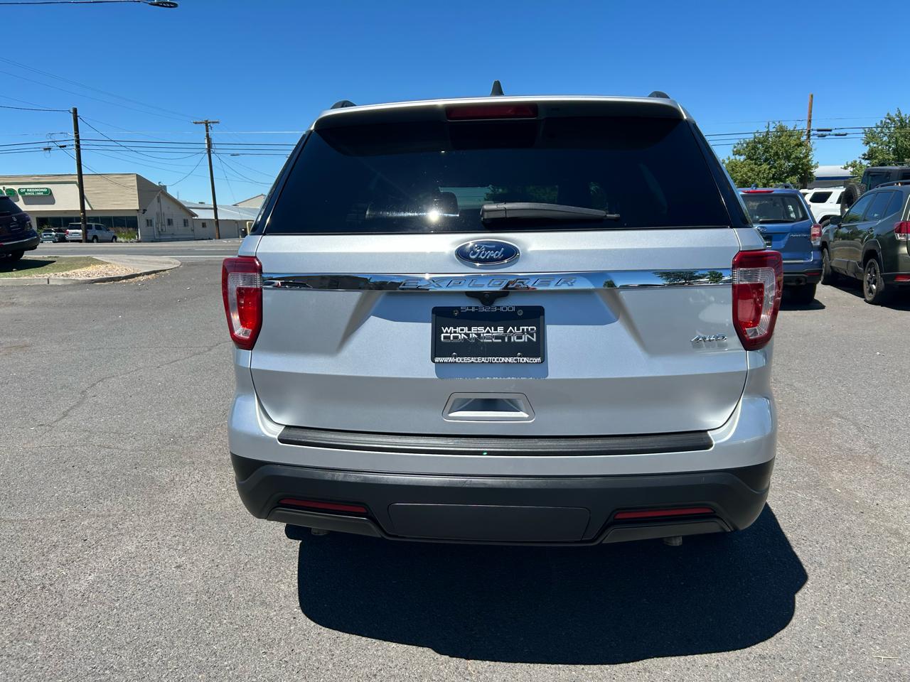 Ford Explorer Base 4WD 2018