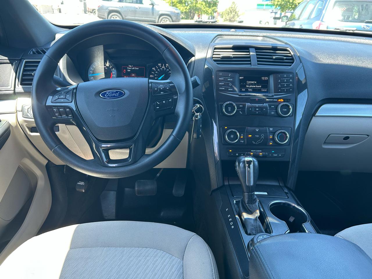 Ford Explorer Base 4WD 2018