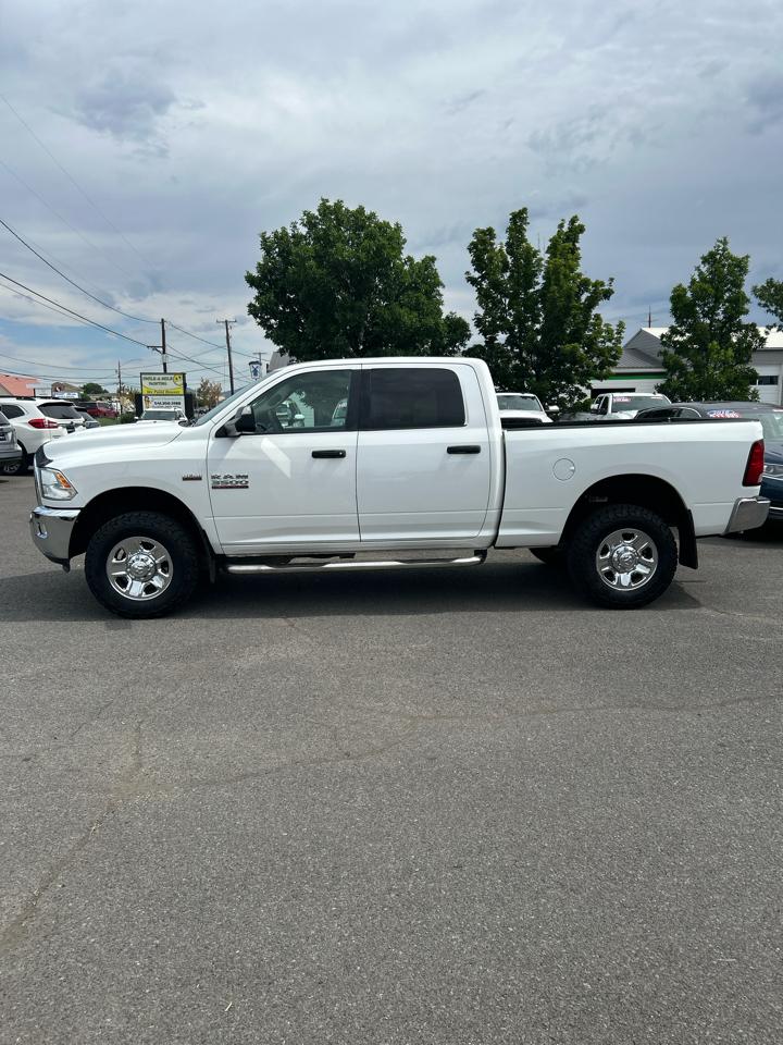 RAM 3500 SLT Crew Cab SWB 4WD 2017