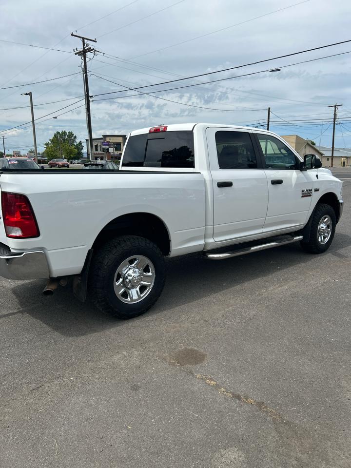RAM 3500 SLT Crew Cab SWB 4WD 2017